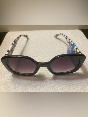 NWT, Bob Mackie Sunglasses with Purple Gradient Lenses.